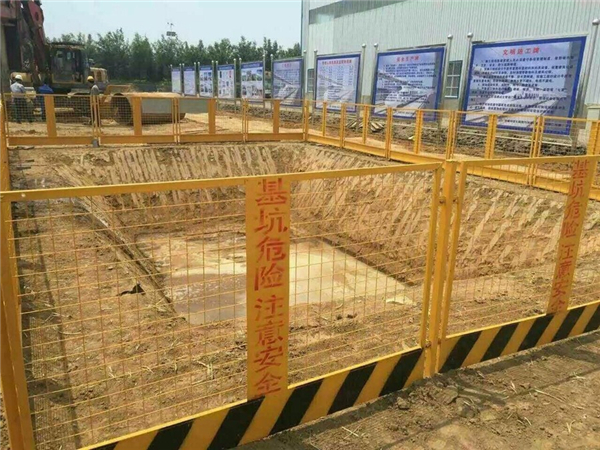 建築施工圍擋,基坑護欄,施工電梯防護門